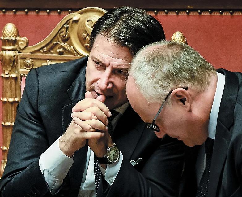 Iva &egrave; ancora scontro, 5S: &laquo;Niente aumenti o salta il governo&raquo;