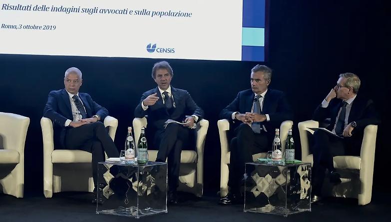 Rapporto Censis: &laquo;Gli italiani hanno paura degli errori giudiziari&raquo;