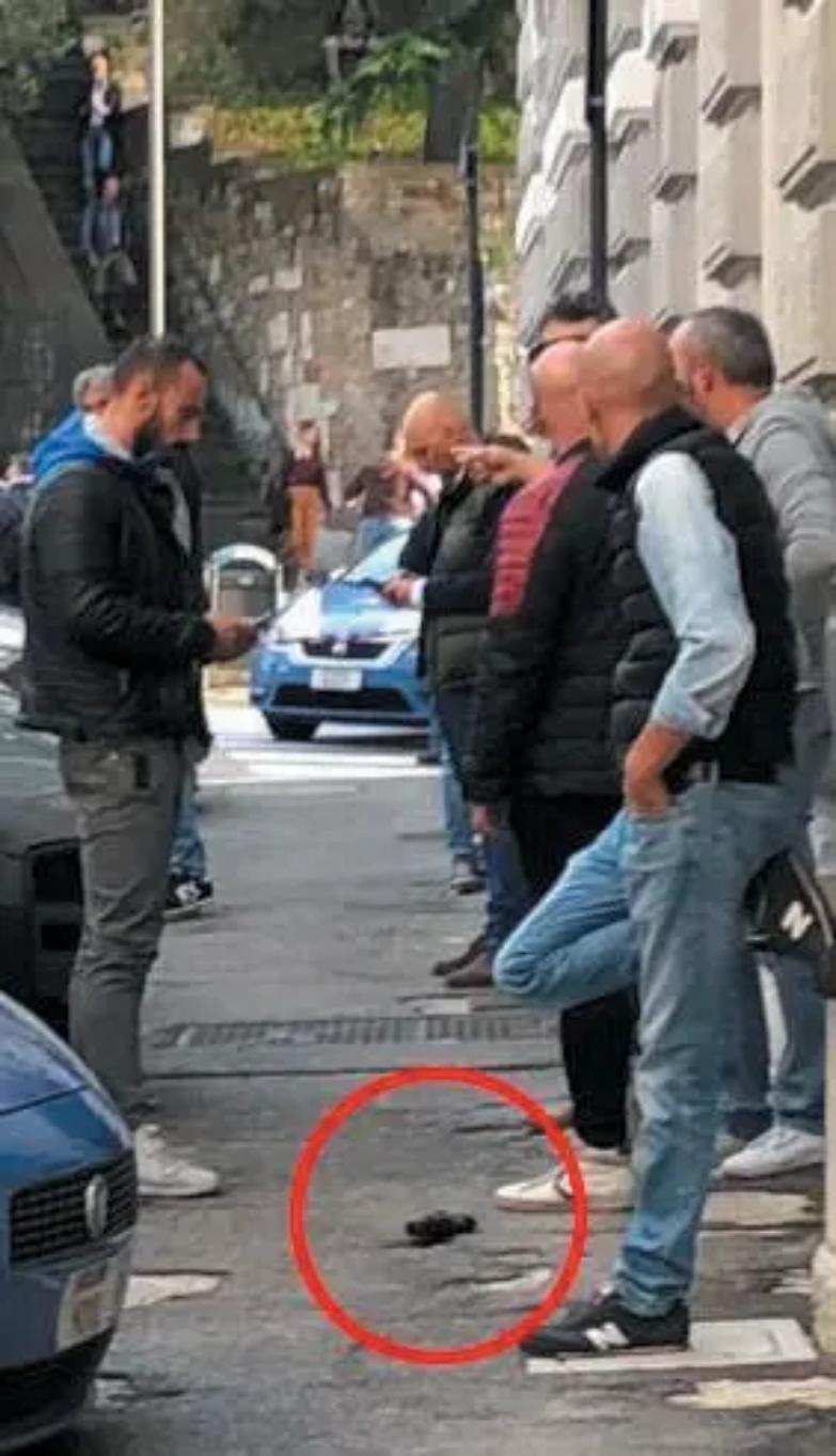 Far West a Trieste, uccisi due agenti