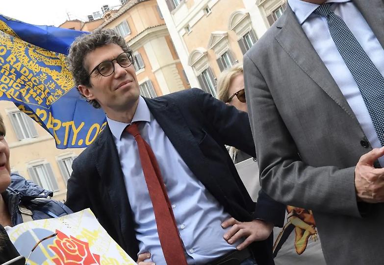 Taglio dei parlamentari, Magi (+Europa) &laquo;Una riforma demenziale&raquo;