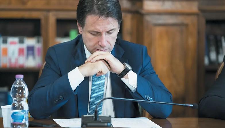 Copasir, la battaglia trasversale per fiaccare Conte