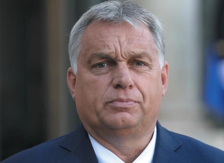 Catalogna, pugno duro contro gli indipendentisti: scontri a Barcellona