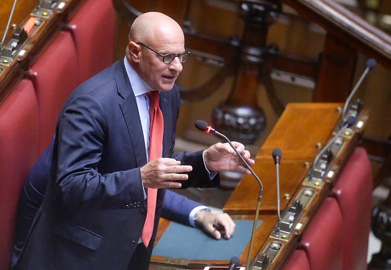 Rampelli (Fd'I): &laquo;Cresciamo ovunque nonostante Salvini. Conte? Ha chiuso...&raquo;