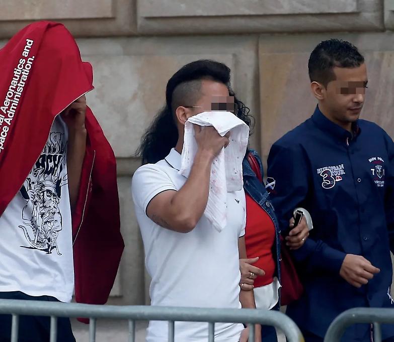 Barcellona, lei era incosciente. Condanna pi&ugrave; mite per i suoi stupratori