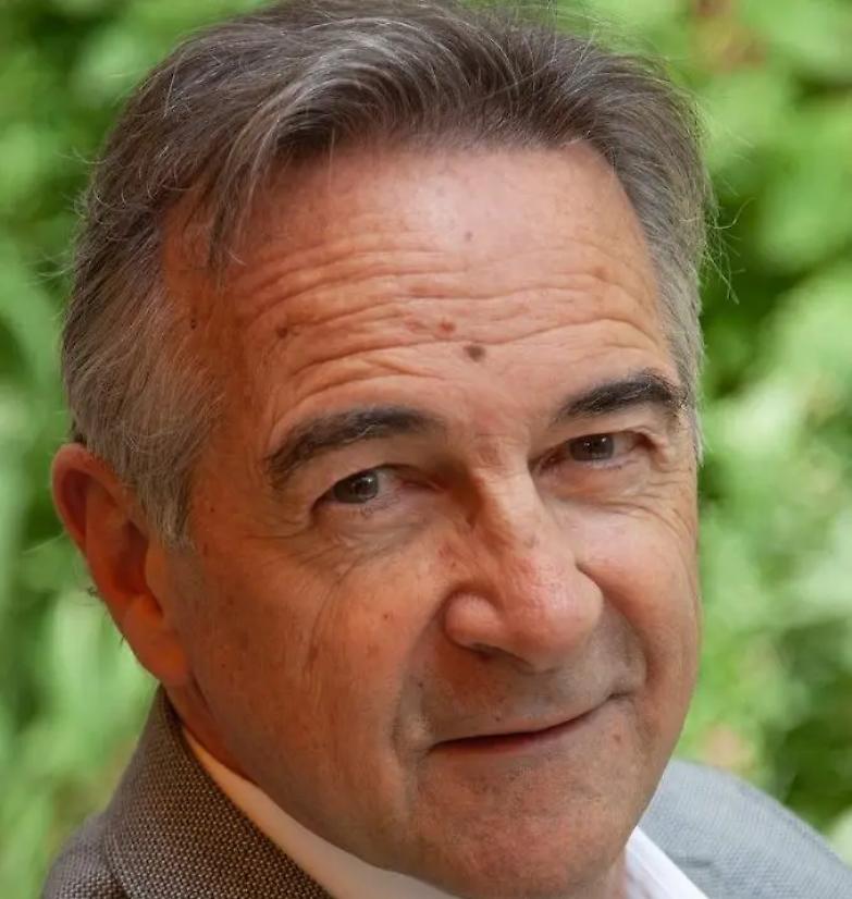 Marco Morosini: &laquo;M5S, un&rsquo;auto col motore di sinistra e il volante a destra&raquo;