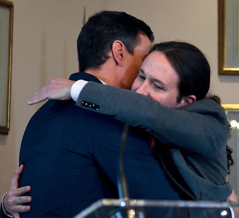 Spagna, Sanchez si accorda con Podemos. Per governare mancano 21 voti