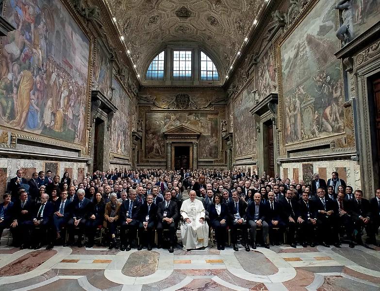Il Papa: &laquo;L'ergastolo va rivisto. E giustizia non vuol dire giustiziare&raquo;