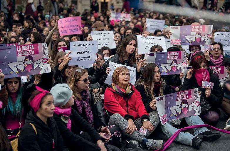 Istat: &laquo;Per un italiano su 4 lo stupro &egrave; causato da come lei si veste&raquo;