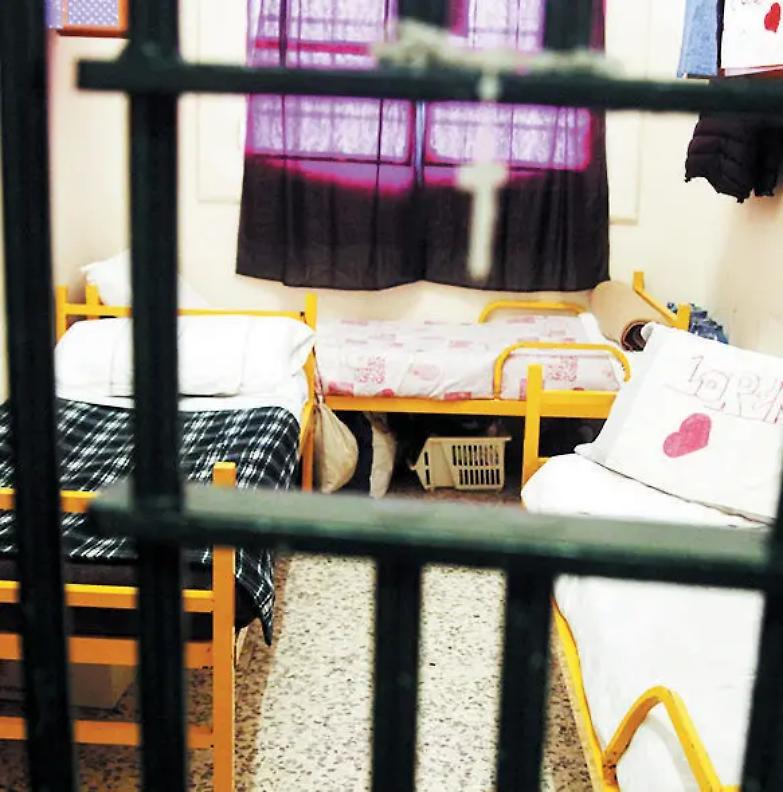 Solitudine, disagi e sofferenze dietro i tanti suicidi in carcere