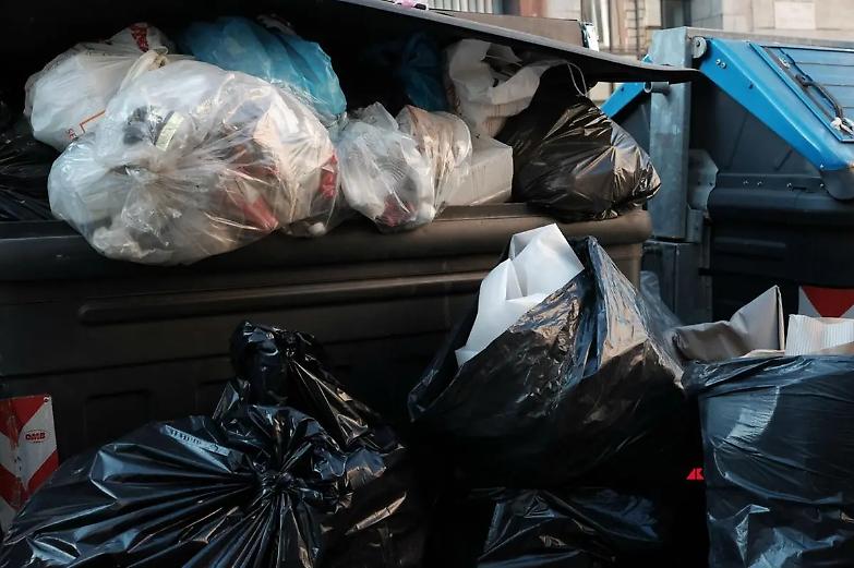 Non plastic tax ma trattamento dei rifiuti: per l&rsquo;ambiente l&rsquo;obiettivo &egrave; l&rsquo;economia circolare