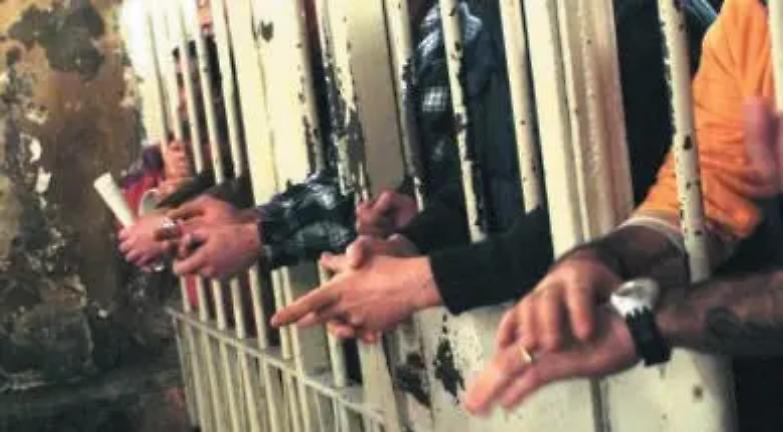 4 bis, incostituzionale per i minori e per i giovani adulti