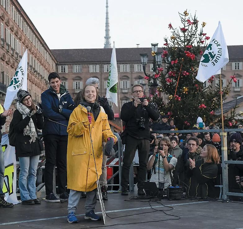 Cinquemila in piazza a Torino per Greta: &laquo;2020 anno dell&rsquo;azione&raquo;