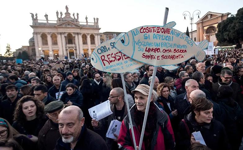 Sardine, i Dem le accarezzano a distanza: &laquo;Indicano la strada&raquo;