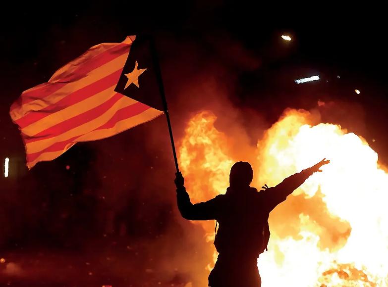 La Corte Ue contro Madrid: &laquo;Si all'immunit&agrave;, scarcerate Junqueras&raquo;