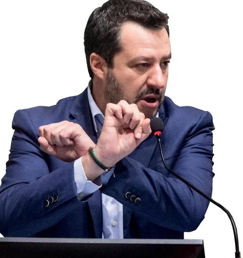 Caso Gregoretti, Conte e Di Maio mollano Matteo. Lui: &laquo;Squallidi non ho paura&raquo;