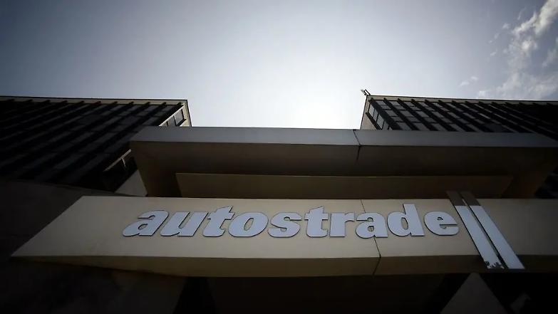 La sfida di Autostrade al governo: &laquo;Rescissione e 23 mld di danni&raquo;