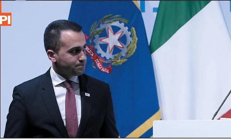 I Cinquestelle perdono altri pezzi. Grillo per la linea della fermezza