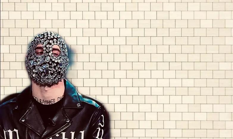 Junior Cally &egrave; sessista? E allora censurate anche i Beatles...