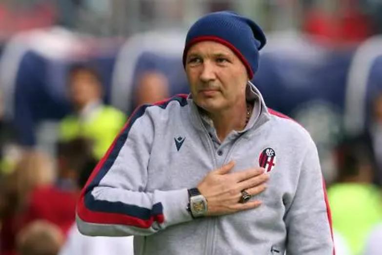 Mihajlovic si schiera con Salvini e gli heaters gli augurano la morte