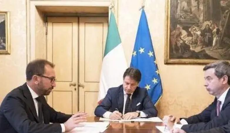 Orlando presenta il conto ai 5 Stelle: &laquo;Ora una norma diversa sulla prescrizione&raquo;