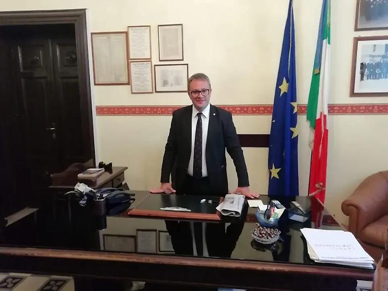 Il presidente del CoA di Catanzaro: &laquo;La Calabria abbandonata e alla deriva&raquo;