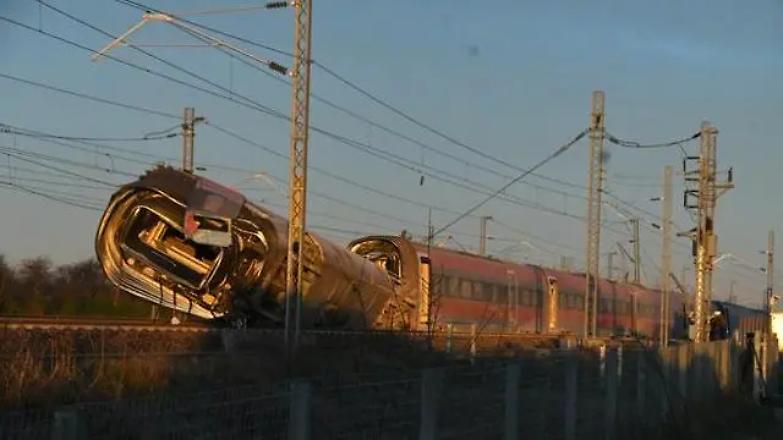 Treno deragliato, gli operai si difendono: lo scambio era in posizione corretta