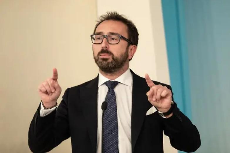 L&rsquo;ultima grana per Bonafede: &laquo;Le toghe chiedono un limite ai fascicoli&raquo;