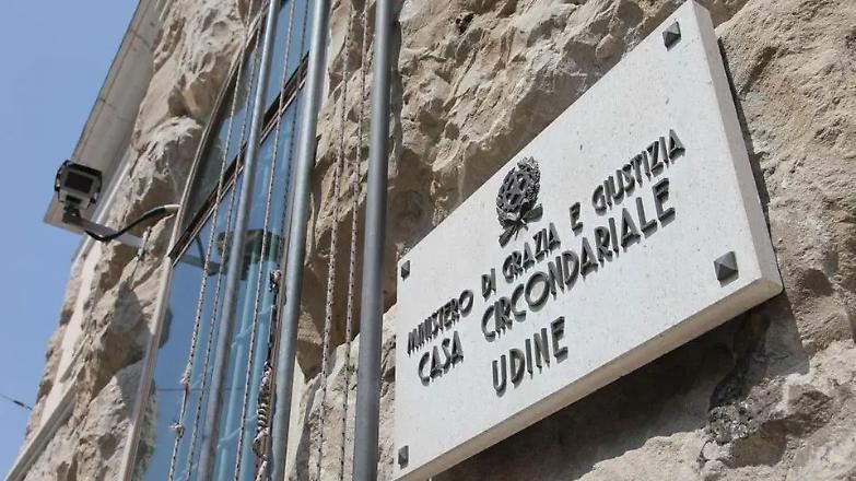 La denuncia: &laquo;Detenuto con disagio psichico vittima di stupro a Udine