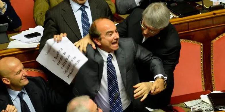 &laquo;Scilipotismo non &egrave; sinonimo di trasformismo ma di libert&agrave;...&raquo;. Parola di Scilipoti