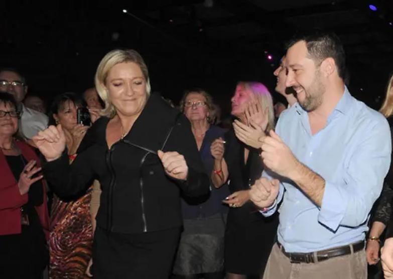 Marine Le Pen: "Controllare le frontiere con l'Italia"