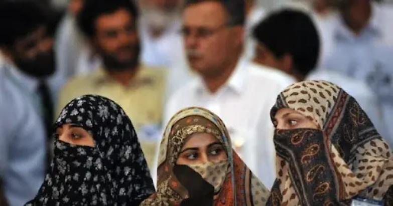 L&rsquo;odissea di una pakistana e dei suoi due figli italiani prigionieri a Islamabad