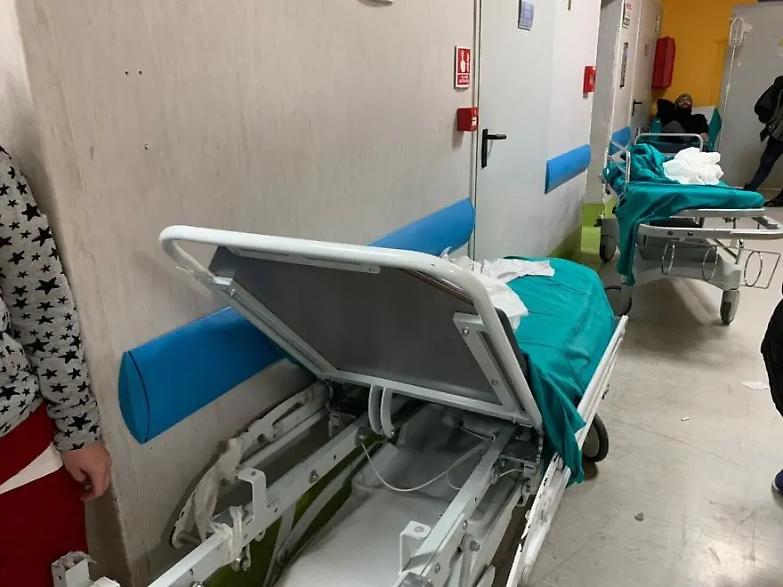 Napoli, tentativo di rapina a un carabiniere che spara: morto un sedicenne