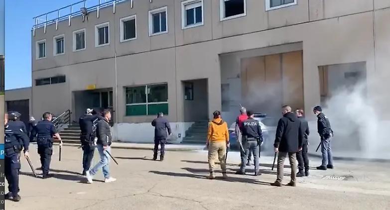 Carceri in rivolta, ecco le immagini delle proteste