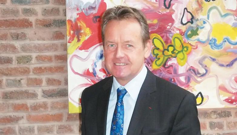 Debosque: &laquo;Macron vuole mangiarsi i risparmi degli avvocati&raquo;