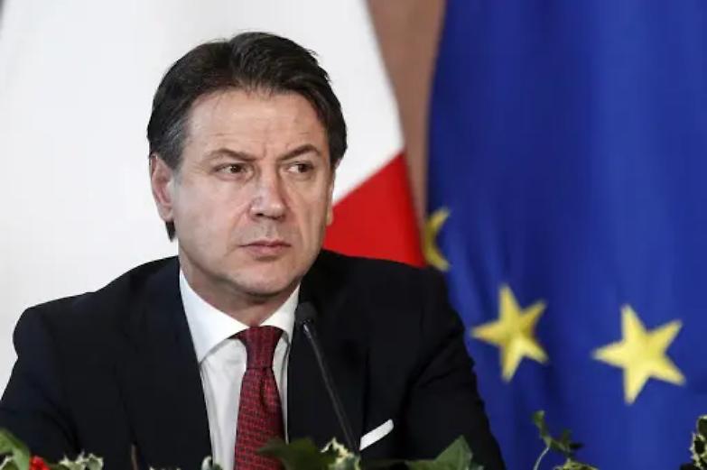 Conte: "Inevitabile la proroga del blocco totale e della chiusura delle scuole"