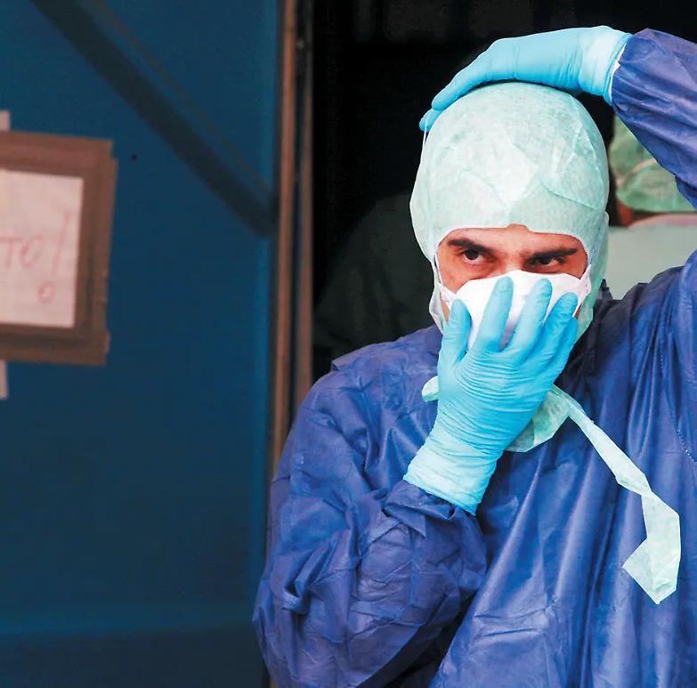 La guerra mondiale ora si fa in maschera e le armi convenzionali non funzionano pi&ugrave;