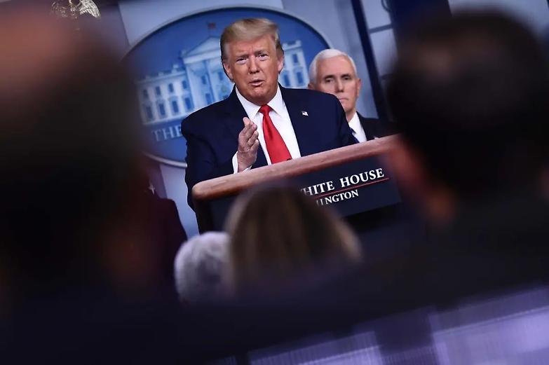 "Rischio 47 milioni di disoccupati". Lo studio che ha terrorizzato Trump