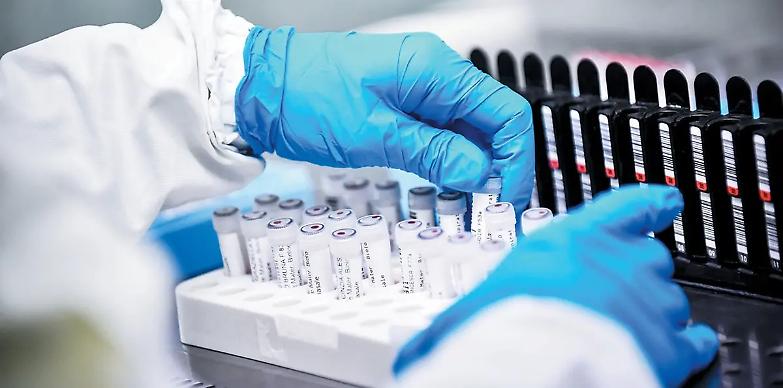 Guido Silvestri: &laquo;Il virus non ha speranza. La scienza mondiale ha scatenato tutta la sua potenza di fuoco&raquo;