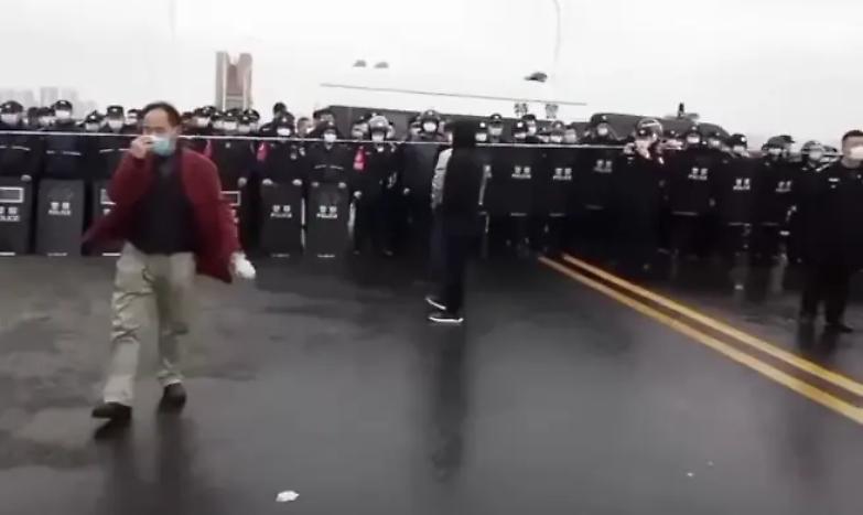 Ecco il video della rivolta a Wuhan, dopo la fine della quarantena