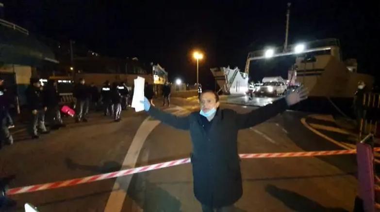 Messina, Cateno chiude lo Stretto: &laquo;Il governo se ne faccia una ragione&raquo;