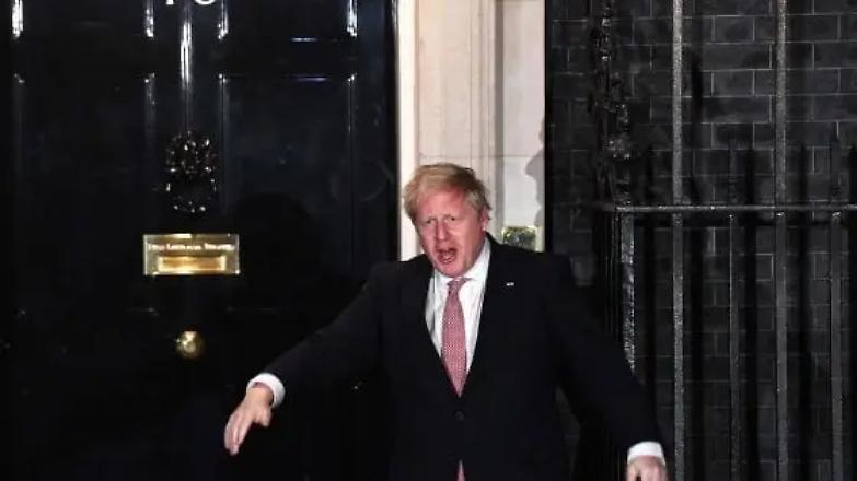 Boris Johnson in terapia intensiva. Il ministro Raab prende il "comando"