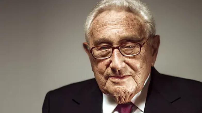 Kissinger: "Difendere la democrazia liberale o il mondo si incendier&agrave;"