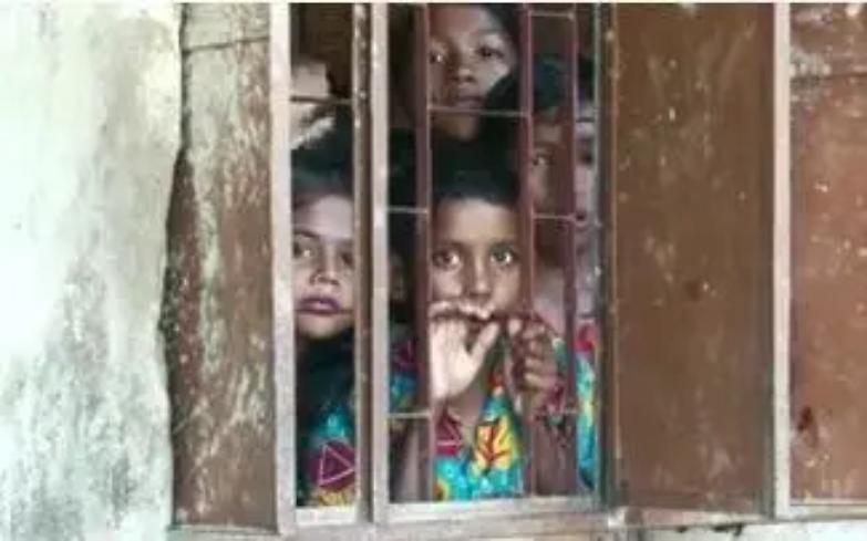 I bambini sono i pi&ugrave; fragili, vanno protetti