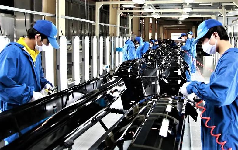 La Fiom agli industriali: &laquo;Pressioni cieche, prematuro riaprire le fabbriche&raquo;