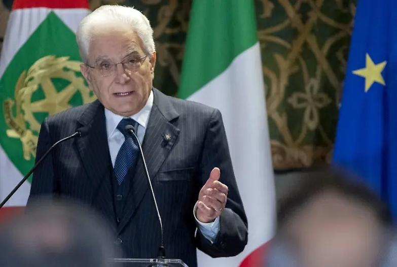 Mattarella: &laquo;Evitiamo il contagio del virus, accettiamo il contagio della solidariet&agrave;&raquo;