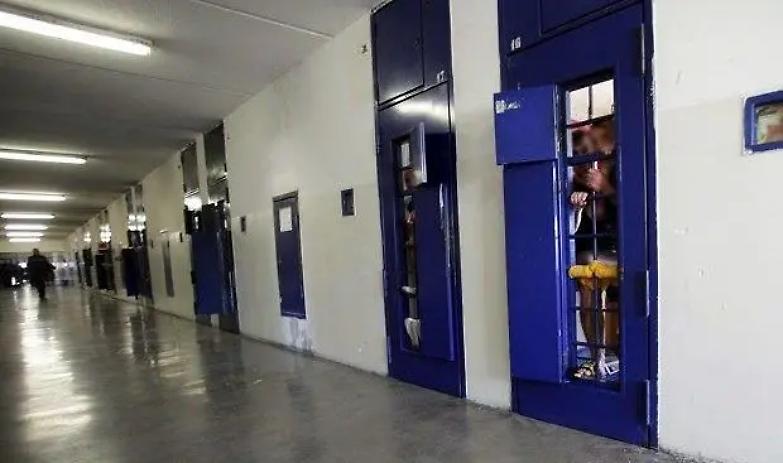 &laquo;Seimila detenuti in meno, ma siamo ancora lontani dal 98%&raquo;
