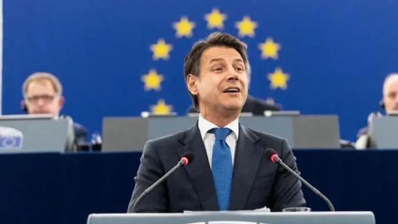 I titoli di Stato italiani a tre soli gradini dalla &ldquo;spazzatura&rdquo;