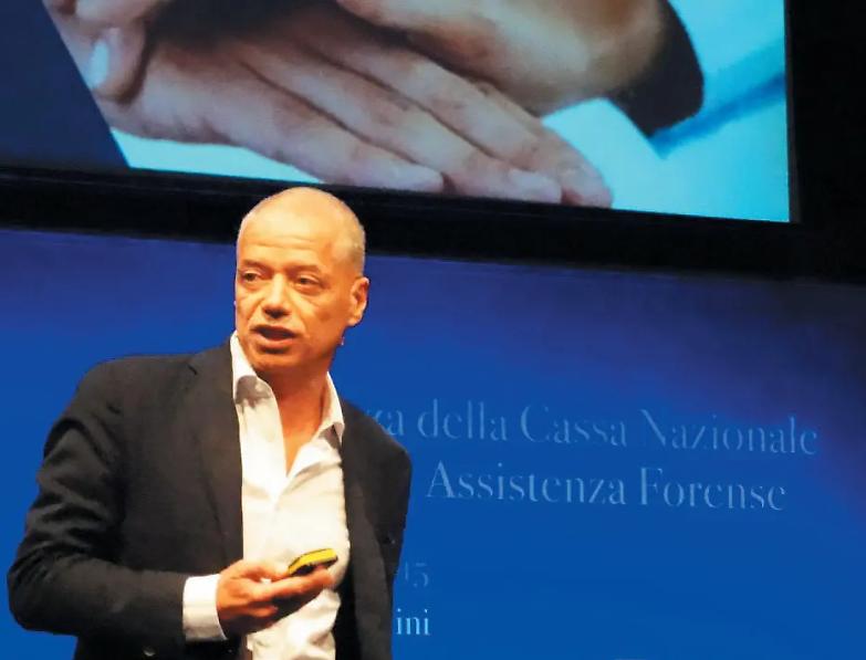 &laquo;Senza assegno da 600 euro oltre 35mila avvocati, ora lo Stato trovi i fondi&raquo;