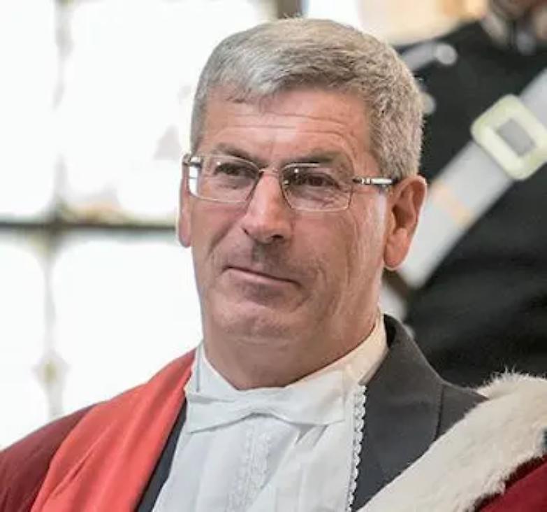 Il giudice militare: i benefici rieducano