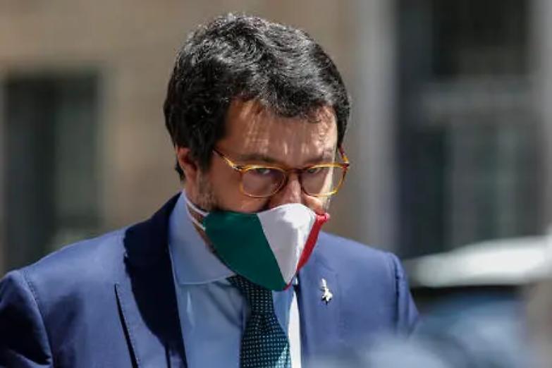 Salvini: "Il silenzio degli indecenti su quegli attacchi della magistratura contro di me"